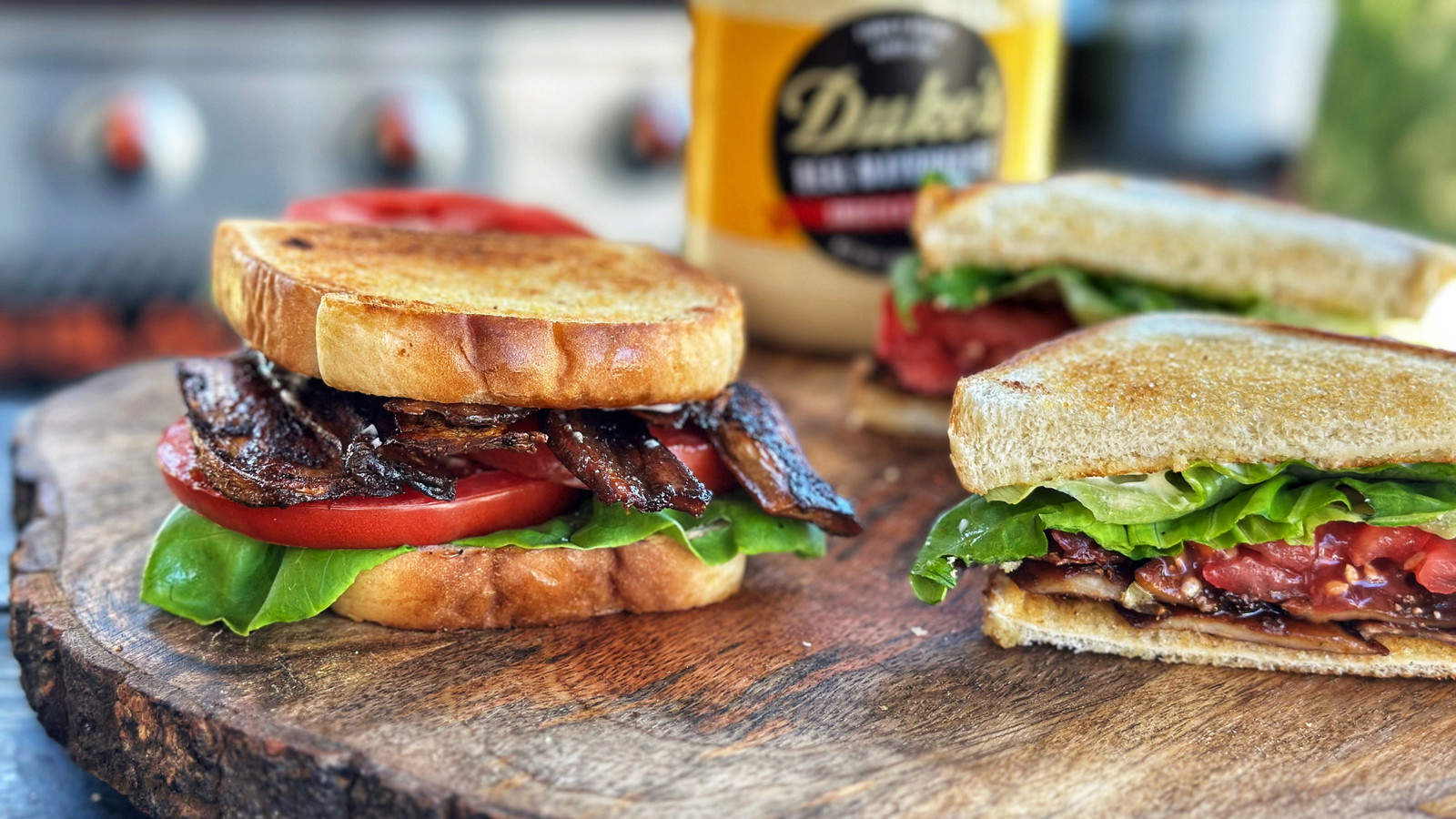 Image of Mushroom, Lettuce, and Tomato Sandwich