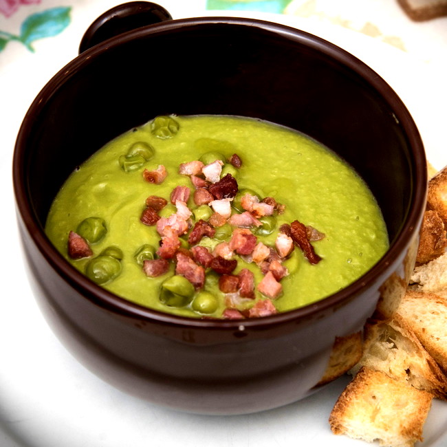 Image of bacon-infused green split pea soup