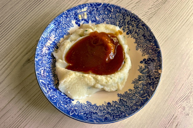 Image of Mashed Potatoes with Sour Cream and Herbs