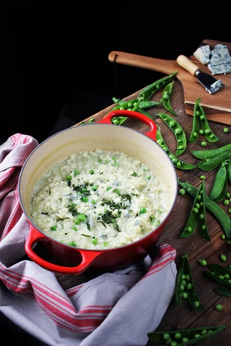 Risotto con piselli, gorgonzola e menta