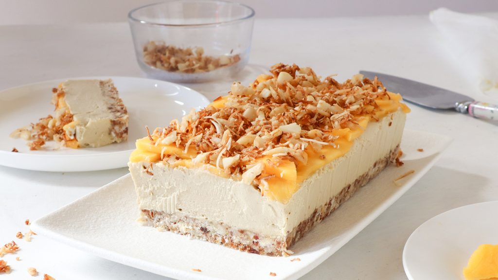 Image of Mango cheesecake with macadamia crumble (Vegan & Paleo)