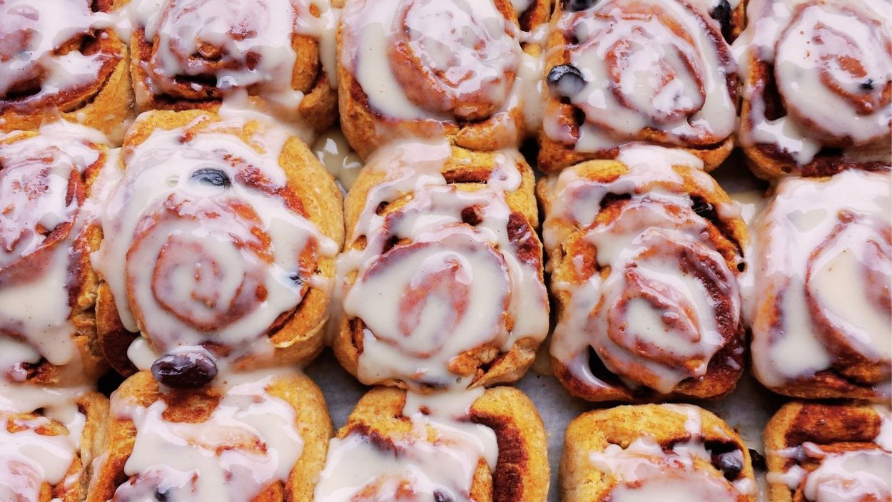 Image of Moist cinnamon buns