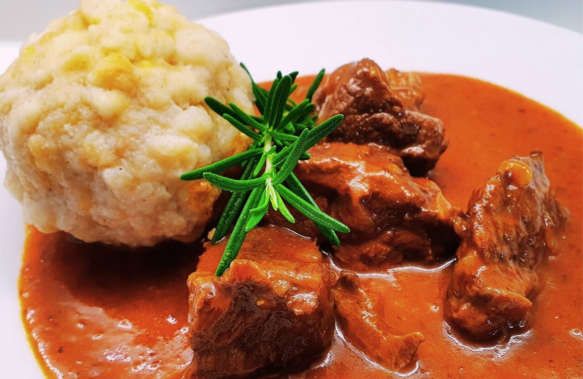 Classic goulash 