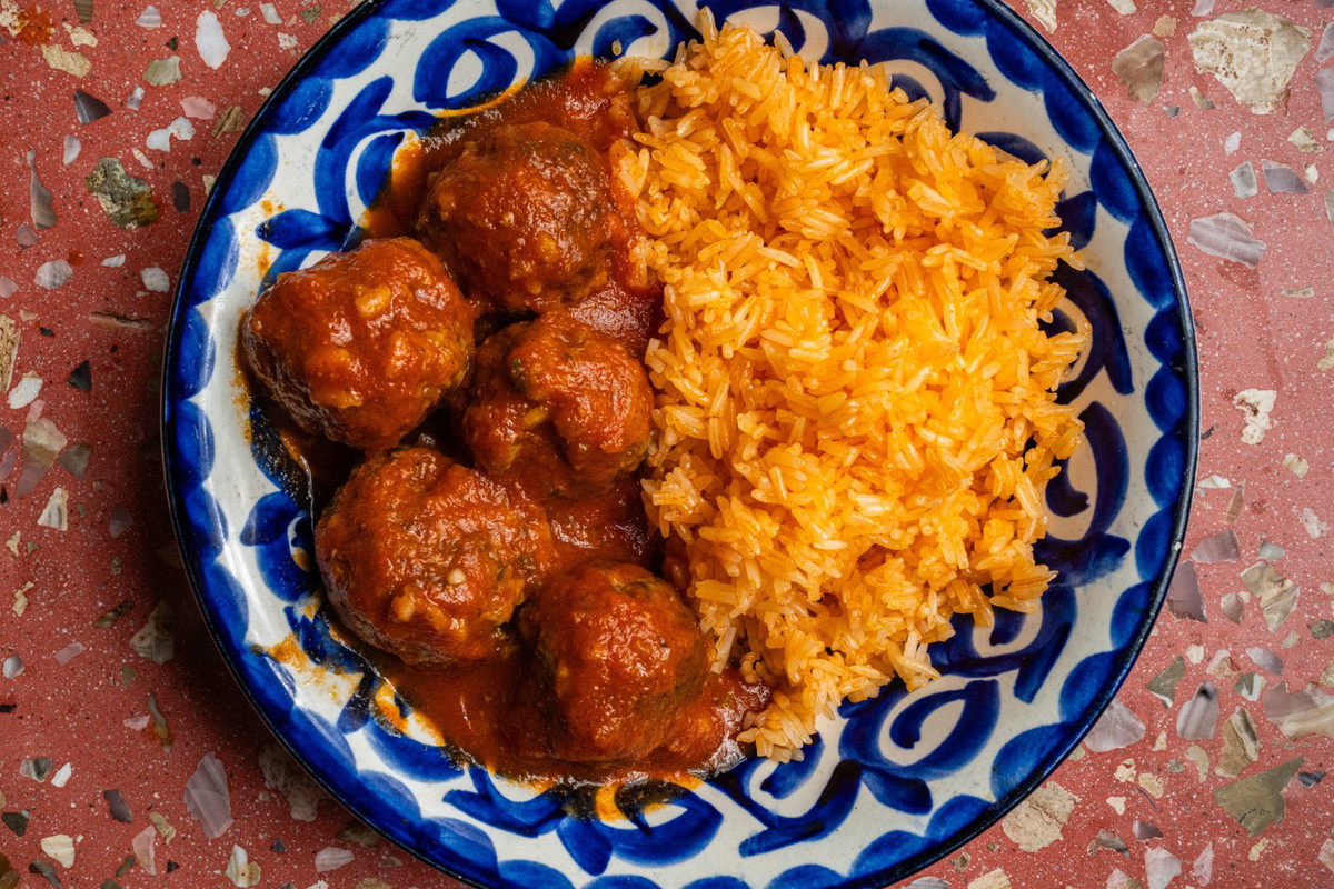 Albondigas en Salsa Chipotle (Chipotle Meatballs)