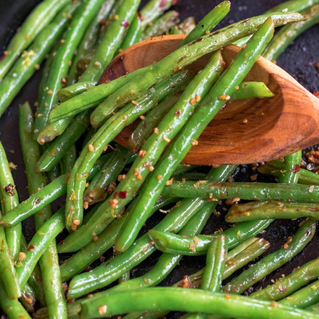 Image of Recipes for Entertaining: Spicy Green Beans