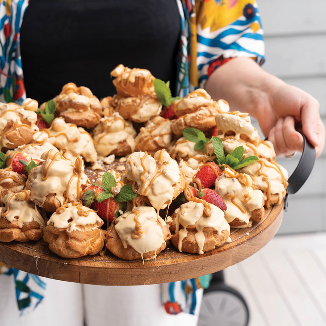 Image of Caramel Choux Bun Wreath