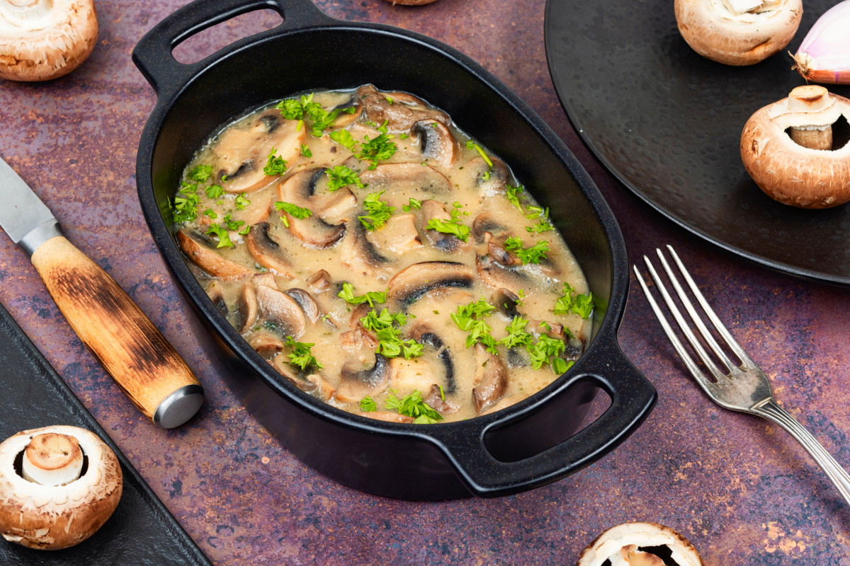 Creamy Mushroom and Thyme Casserole
