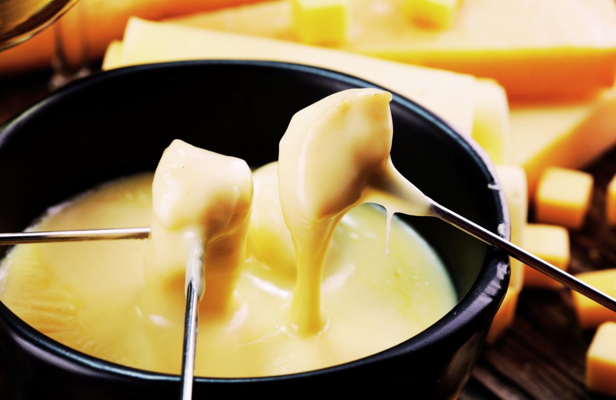 original Swiss cheese fondue
