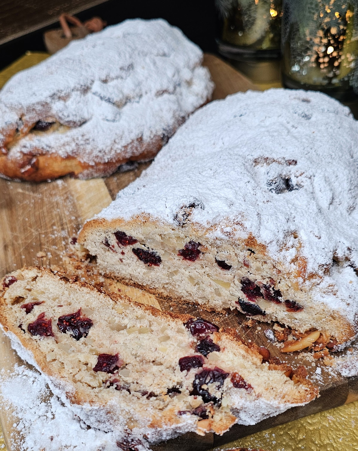Mandel-Cranberry-Stollen