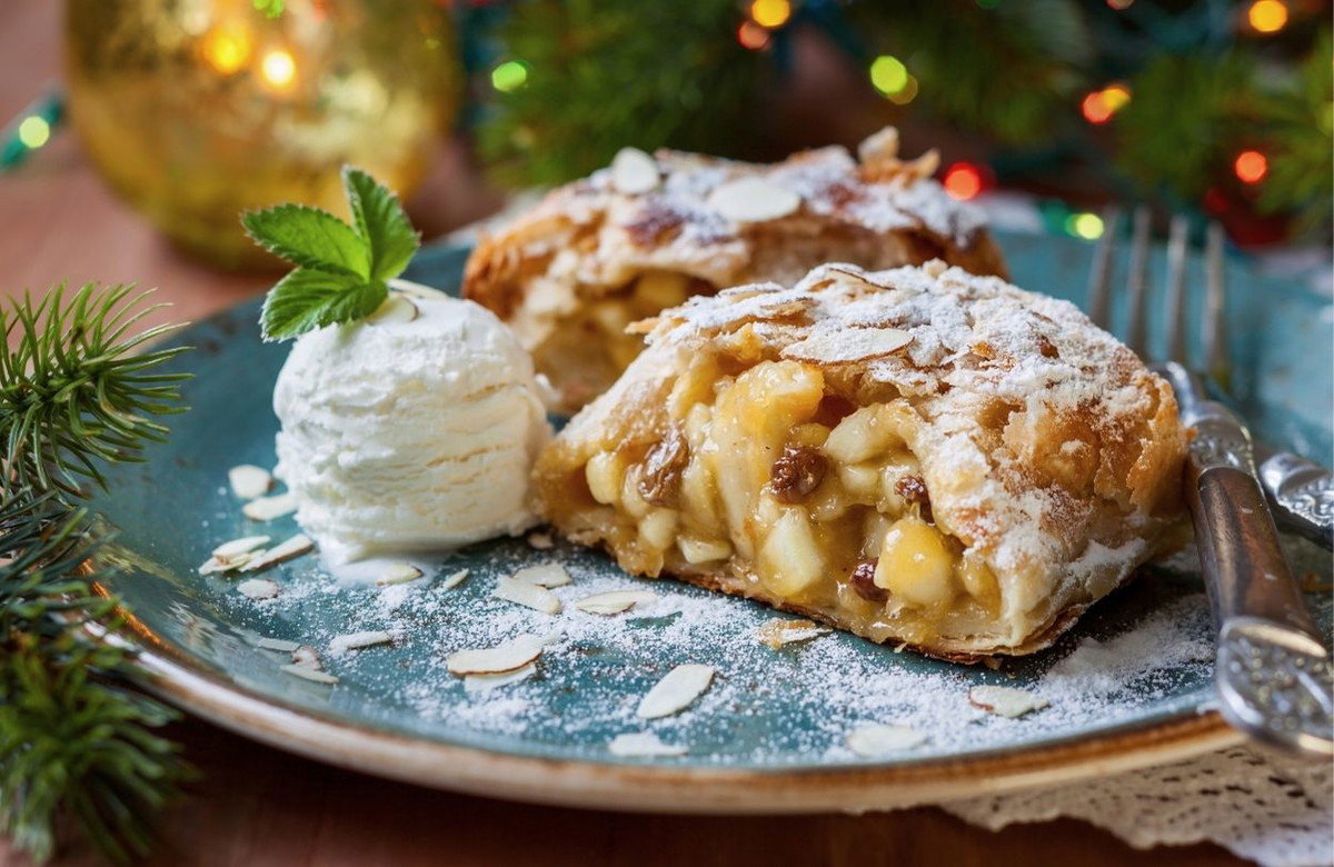 Classic Austrian apple strudel 