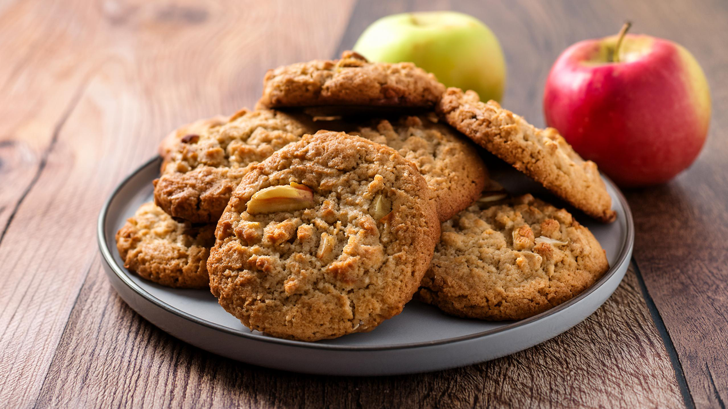 Image of Apple and Cubeb Oatmeal Cookies