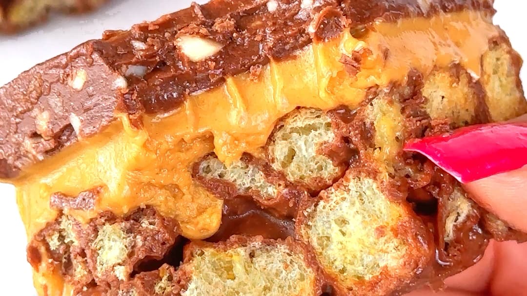Chocolate Peanut Butter Crunch Bars