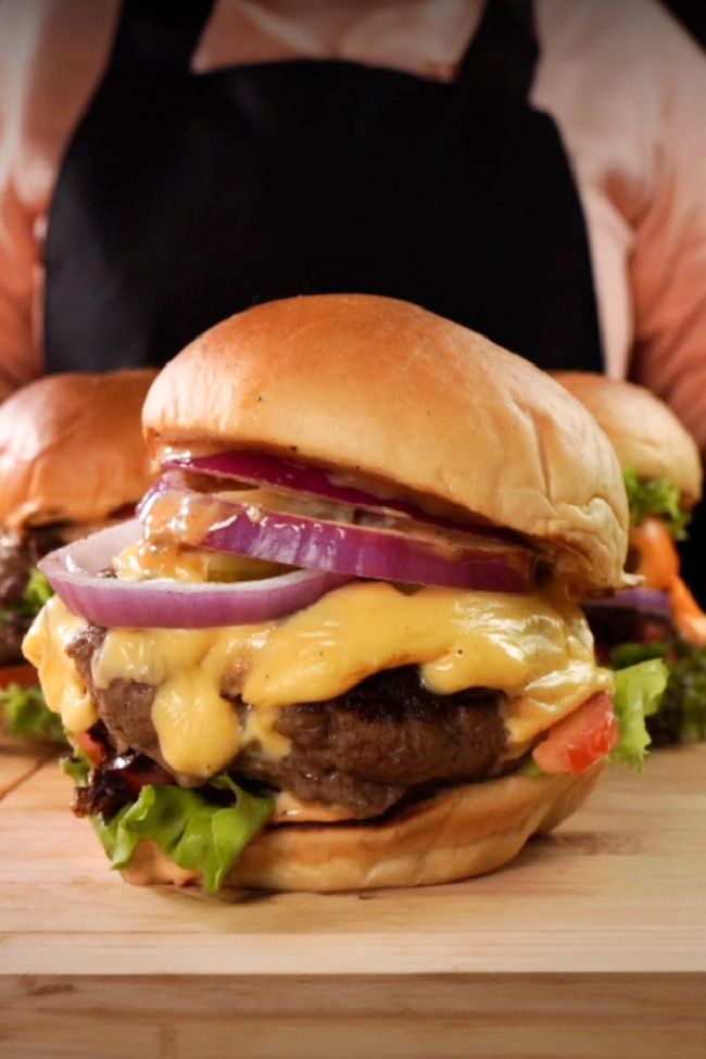 Classic Grilled Cheeseburger