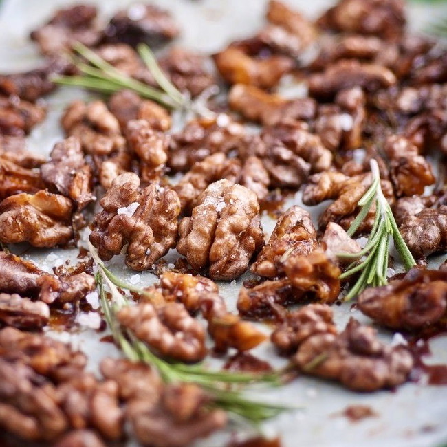 Image of crispy roasted walnuts: a nutty delight