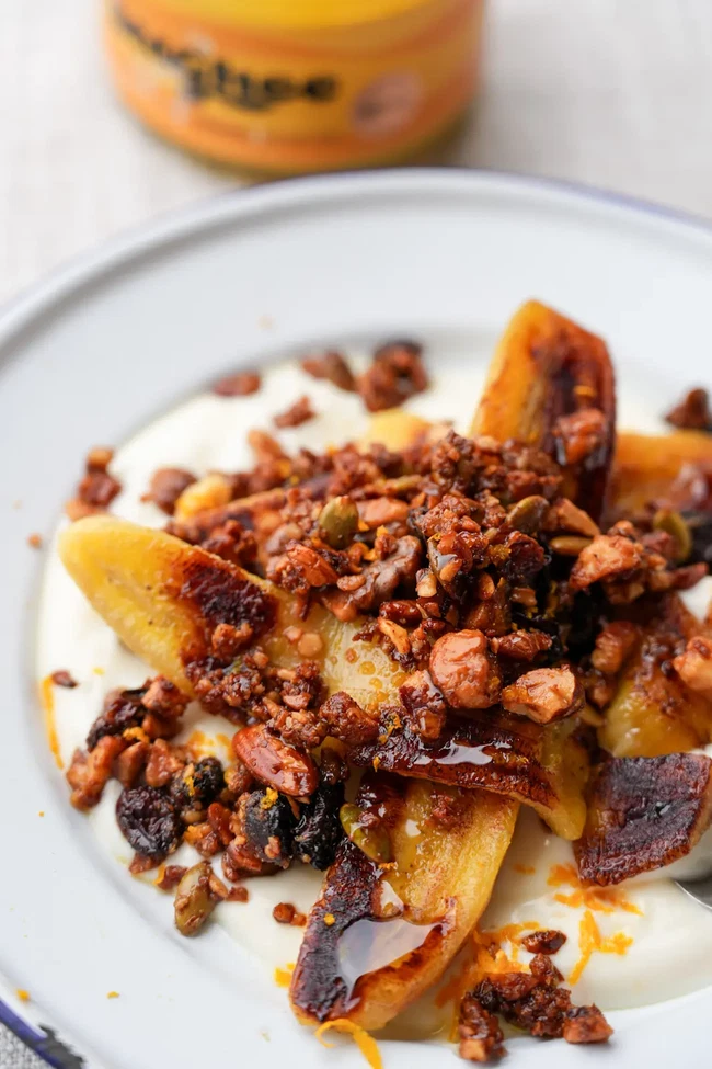 Image of Caramelised Bananas and Spiced Nut Crumble