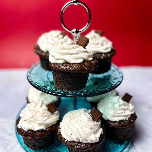 Image of CAROB PEPPERMINT CUPCAKES