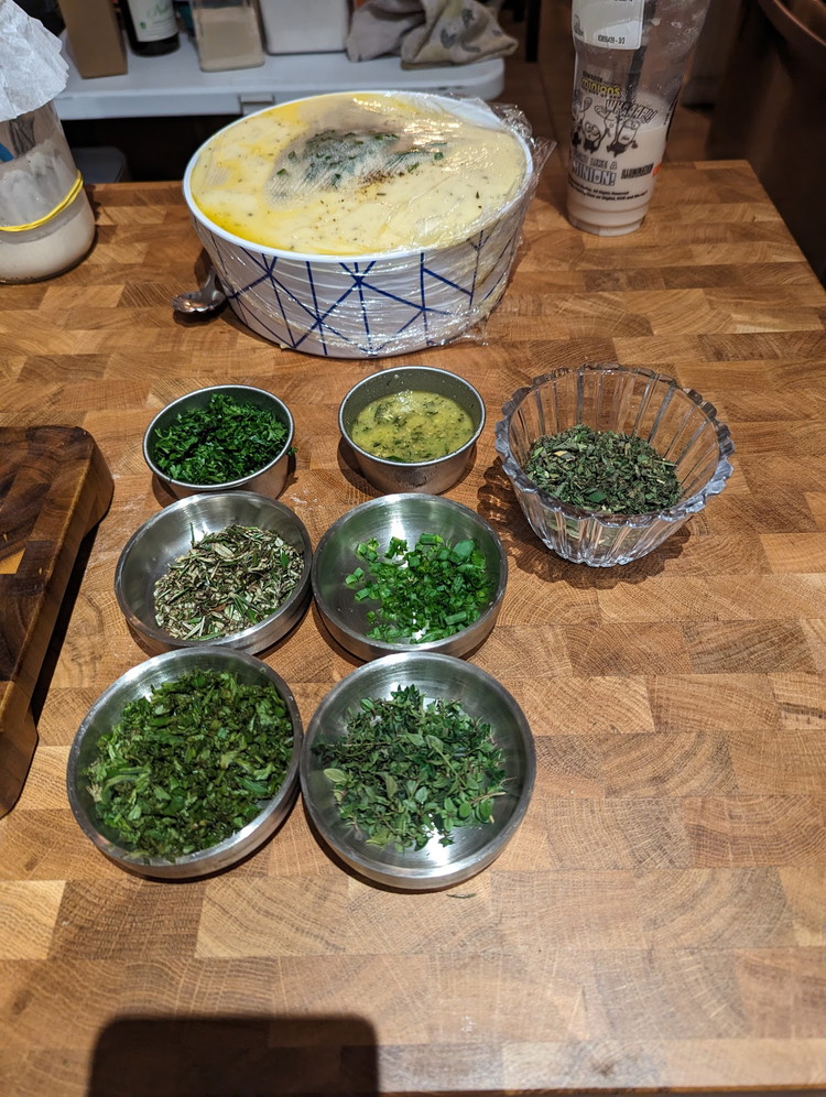 Image of Finely chop the sage and oregano. Remember to remove any stems.
