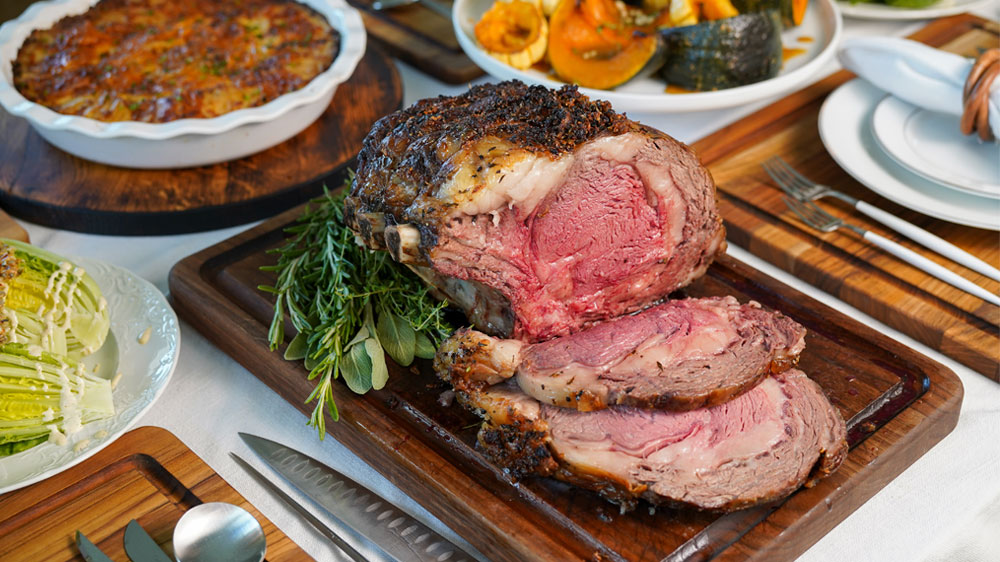 Bone-in Holiday Prime Rib Roast with Au Jus