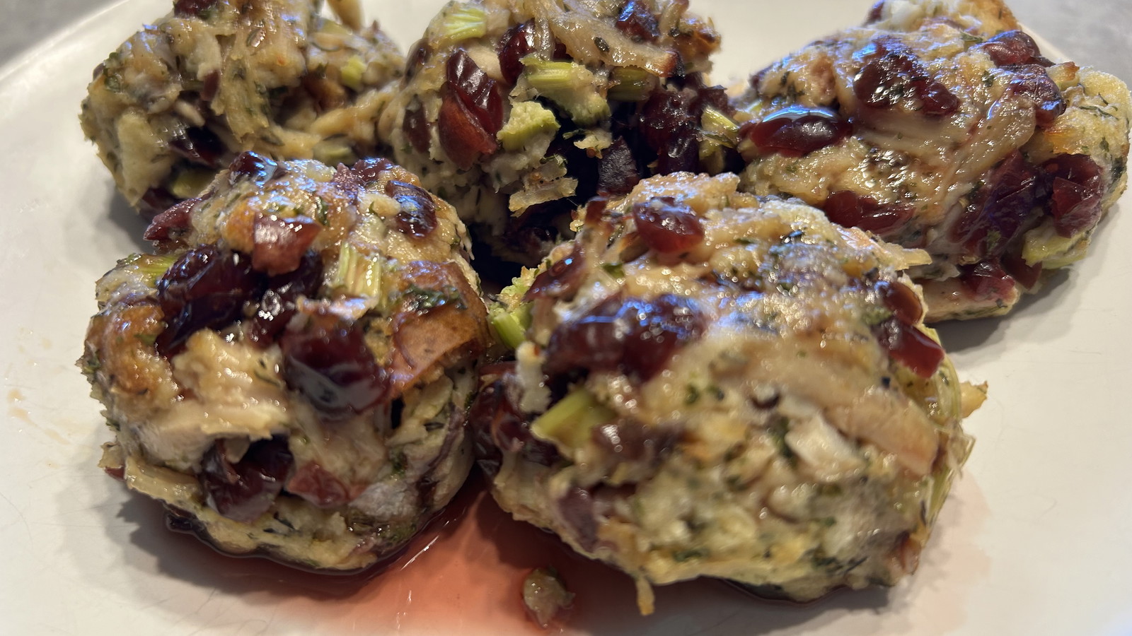 Image of Cranberry Turkey Stuffing Balls with Maple Syrup: The Perfect Thanksgiving Appetizer