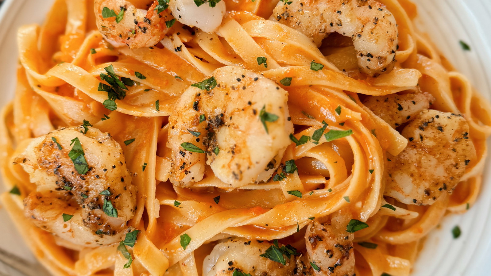 Image of Gulf Shrimp Pasta with Roasted Red Pepper Sauce