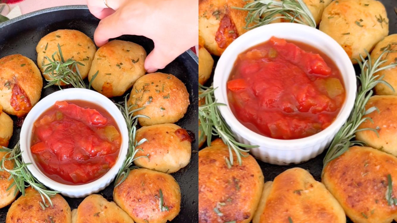 Image of Cheesy Pull-Apart Bread Wreath