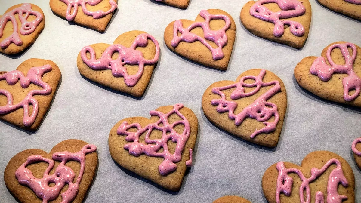 Light-colored gingerbread