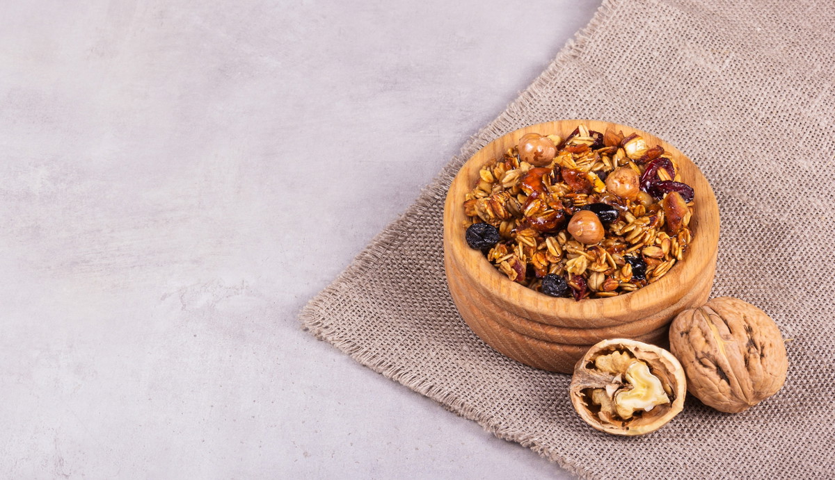Walnut Granola