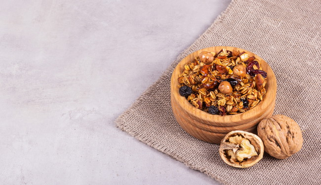 Walnut Granola