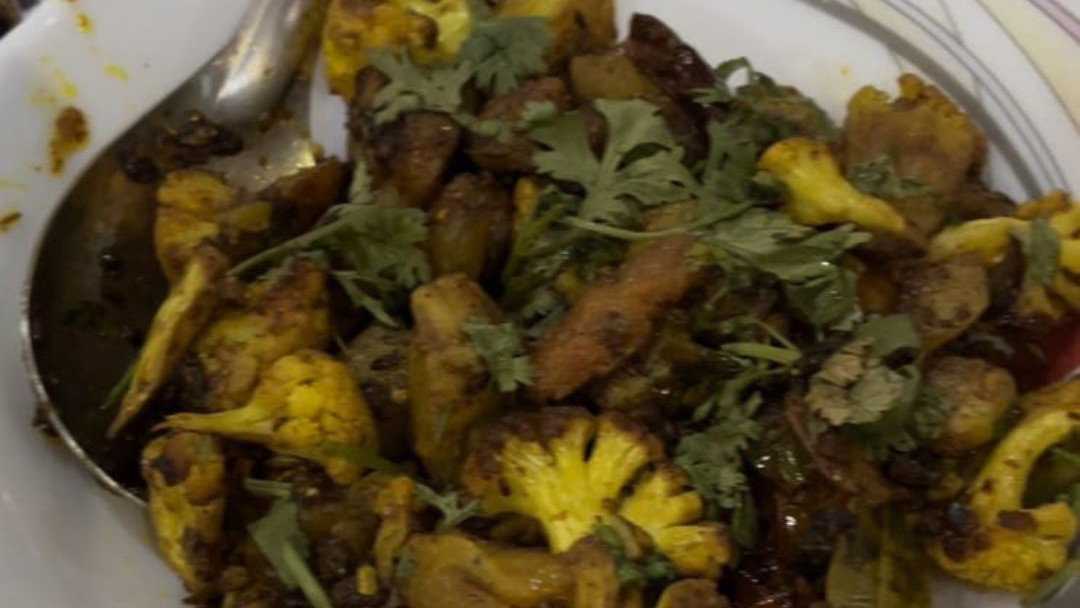 Image of How to Make Aloo Gobhi – A Simple and Flavorful Indian Curry