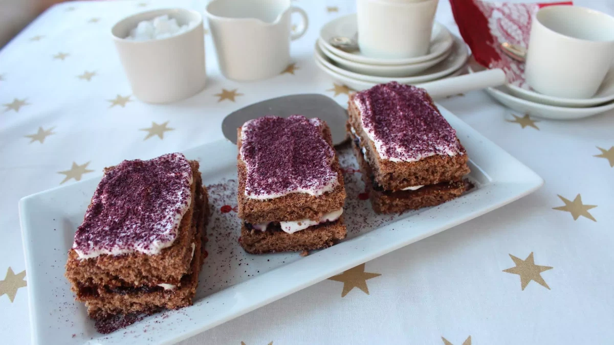 Cassis-choko treat