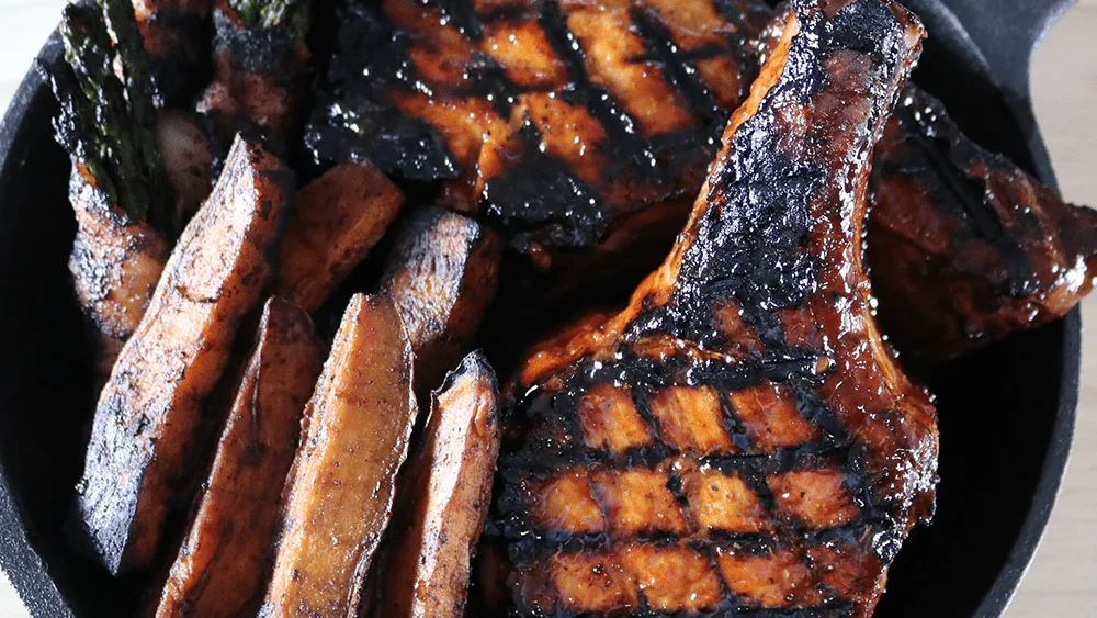 Image of Double-Cut Bone-In Pork Chops | Golden's Cast Iron Cooker 