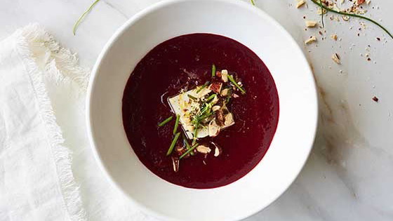 Image of Velouté de betteraves, tofu soyeux et amandes fumées