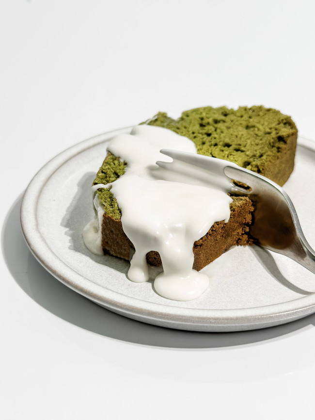 Image of Coconut Frosted Matcha Cake: A Dreamy Dessert Delight 🍵🥥