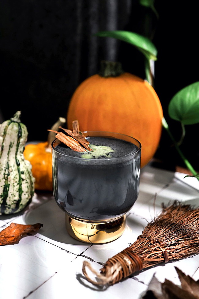 Image of Wicked Witch Charcoal Matcha Latte: A Halloween Must-Try