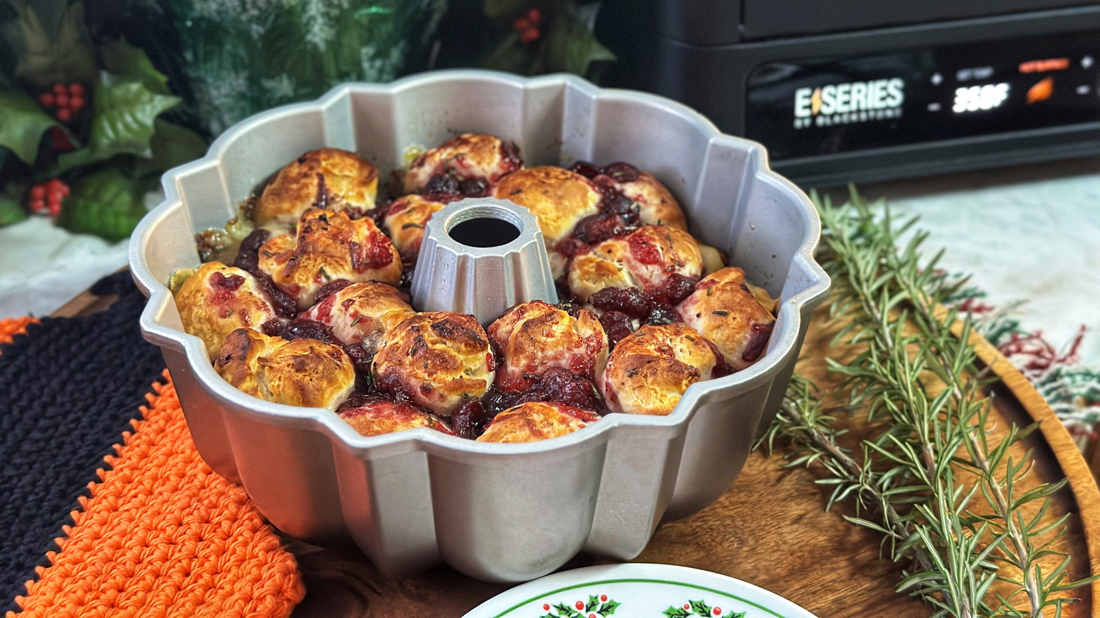 Image of Cranberry and Brie Pull-Apart Bread