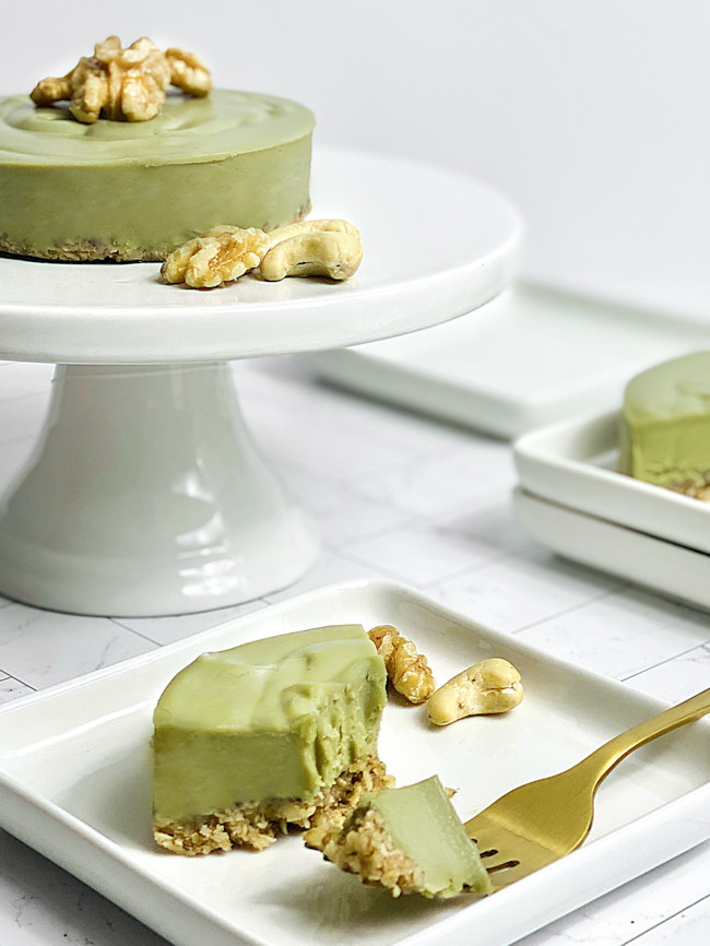 Image of 🍵✨ Vegan Matcha Cheesecake 🍰🌱