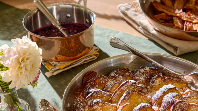 Mixed Berry Sauce with Star Anise and Cardamom