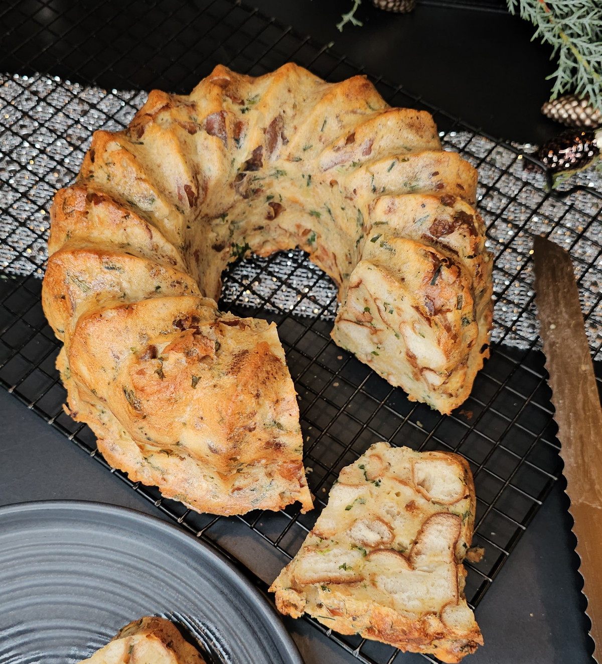 Brezelknödel aus der Gugelhupfform