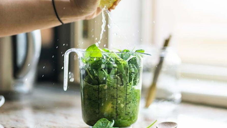 Image of Smoothie vert aux graines de caméline