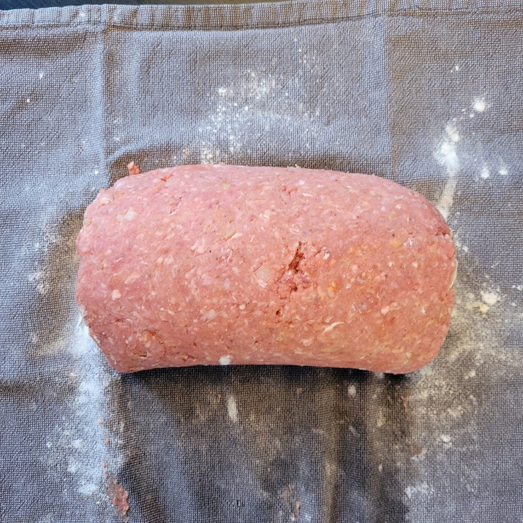 Image of Mithilfe des Tuches zur Rolle formen