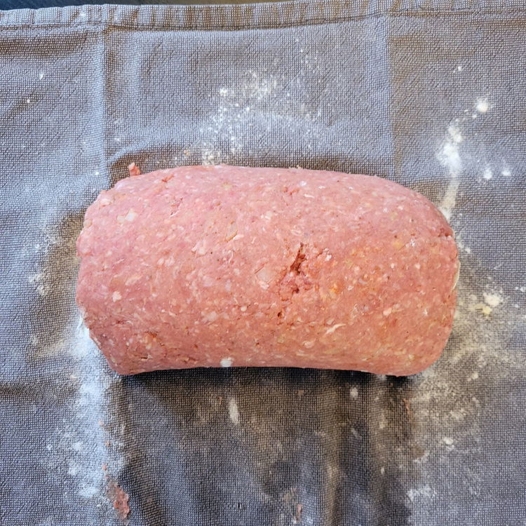 Image of Mithilfe des Tuches zur Rolle formen