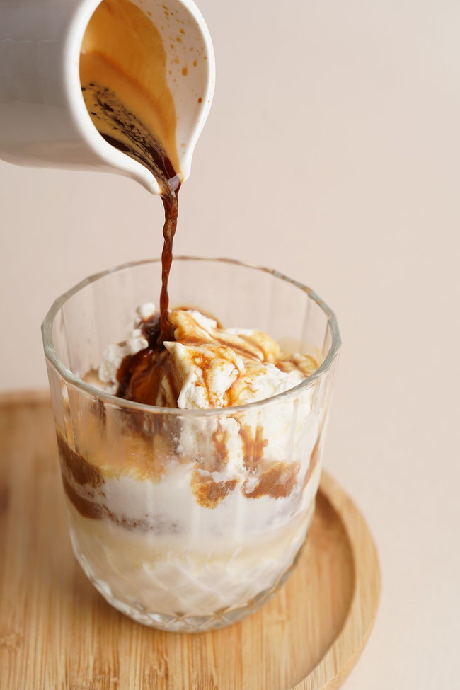 Image of Nummy After Dinner Affogato (with caffeine free espresso!)