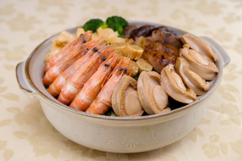 Poon choi ( 盆菜 )