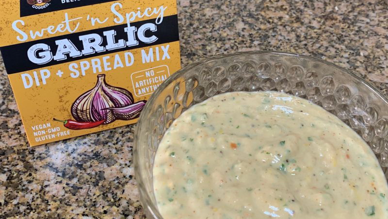 Image of Creamy Garlic Hummus with Basil