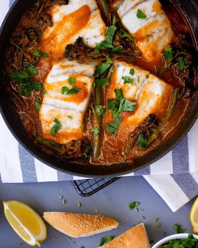 Image of Baked fish in tomato sauce