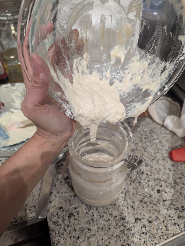 Image of Pour the starter mixture into a large mason jar, preferably one larger than 32 OUNCES for this 5+5+5 recipe.