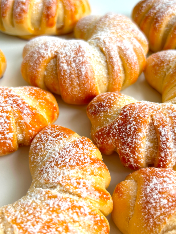 Pudding Crescents
