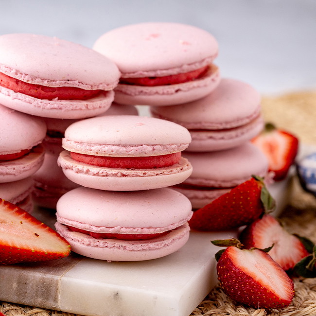 Image of Strawberry Macarons 