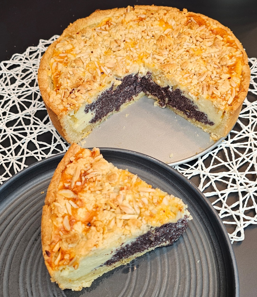 Streuseliger Mohn-Joghurt-Kuchen