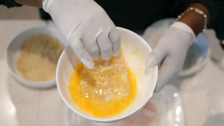 Image of Coat the Basa in egg making sure that no dry...